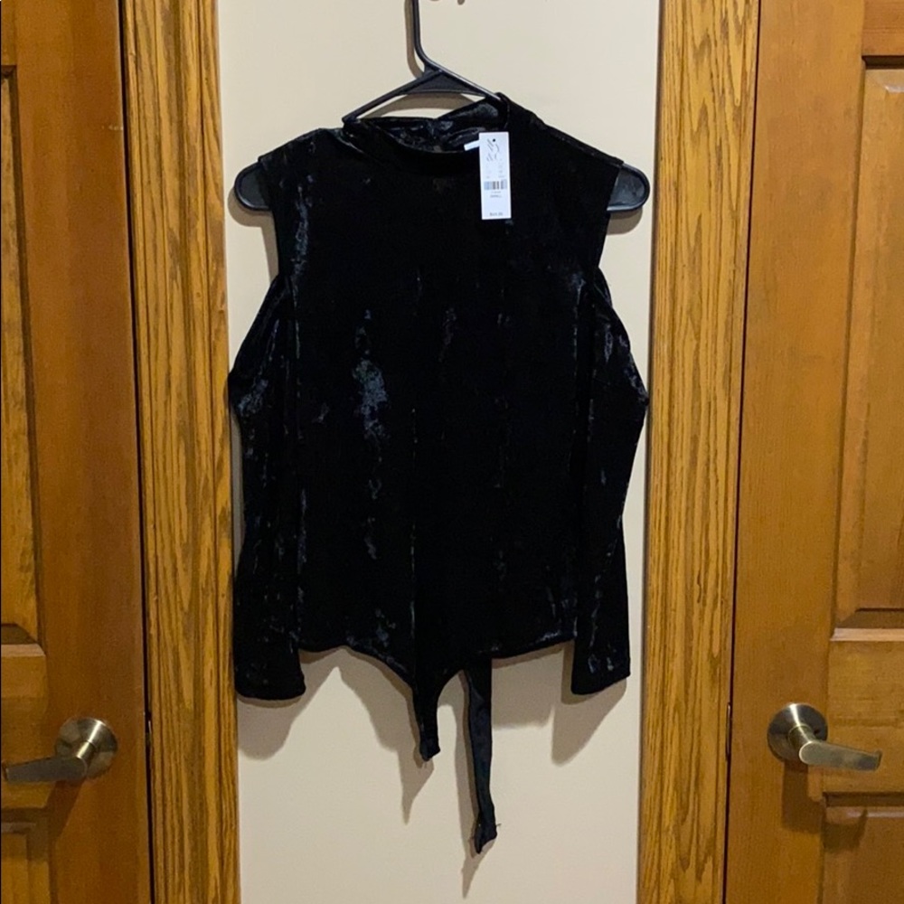 NY&Co Brand new black velvet bodysuit